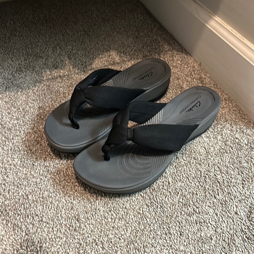 Clarks Cloud steppers